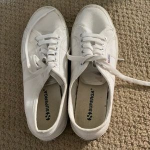 White superga shoes in good condition. Slightly used
